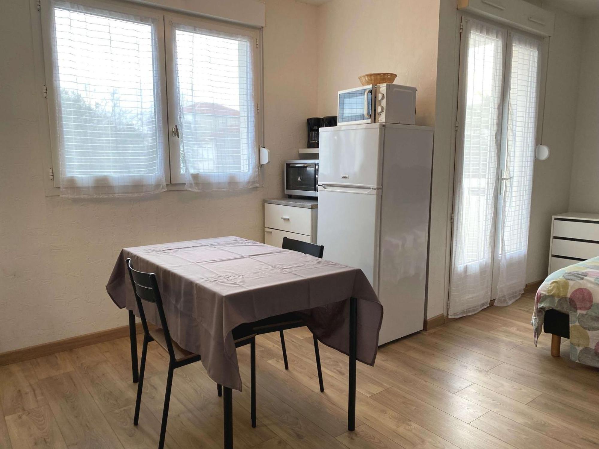 Studio Renove Avec Balcon, Proche Commerces, Wifi Et Cellier Privatif - Balaruc-Les-Bains. - Fr-1-553-13 Buitenkant foto